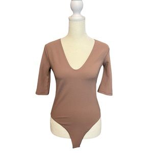 NWT Zara Bodysuit 1/2 Sleeve V Neck Mauve Color